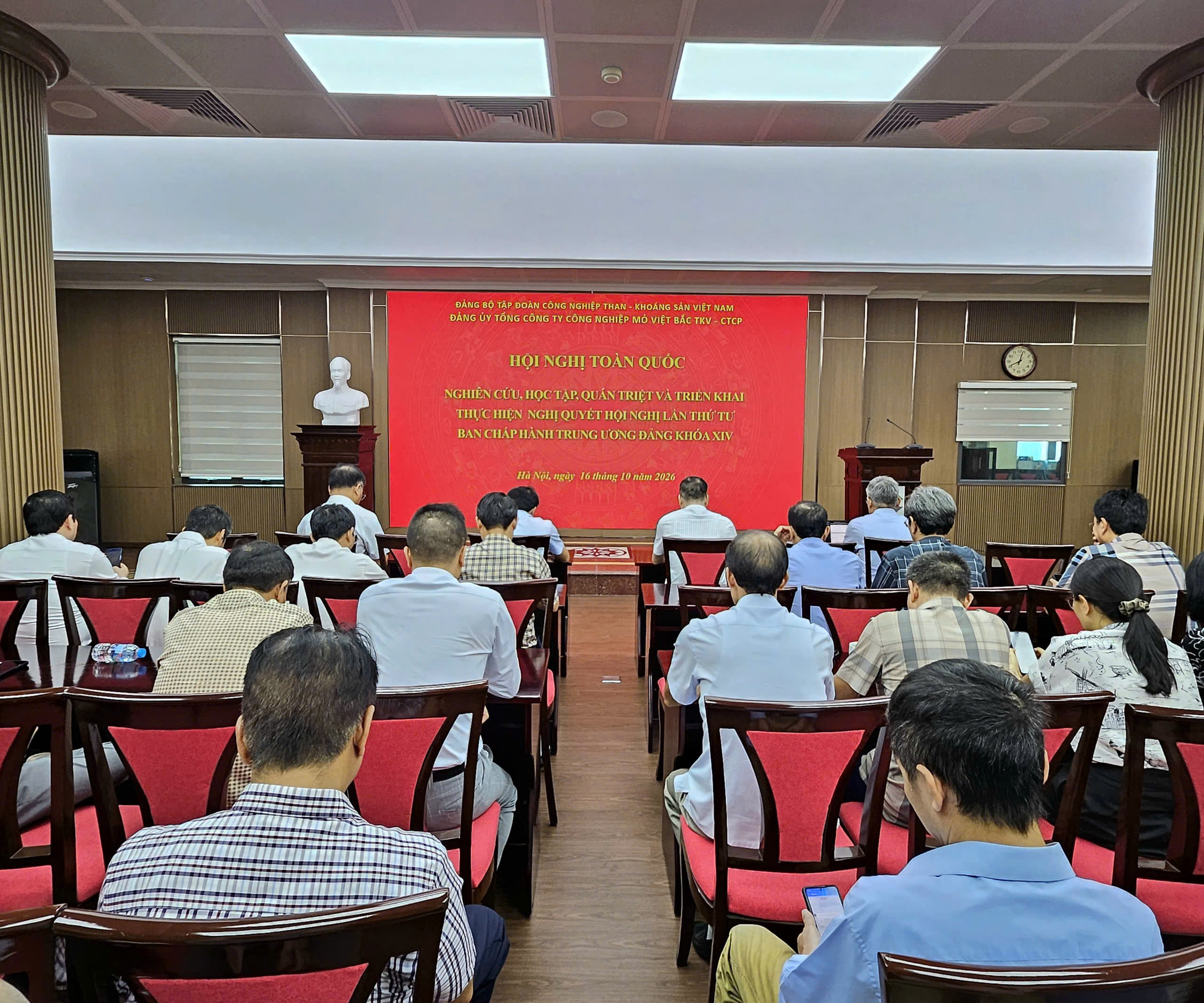 Đảng ủy Tổng công ty Công nghiệp mỏ Việt Bắc TKV – CTCP tổ chức kết nối Hội nghị toàn quốc nghiên cứu, học tập, quán triệt Nghị quyết Hội nghị lần thứ tư Ban Chấp hành Trung ương Đảng khóa XIV.